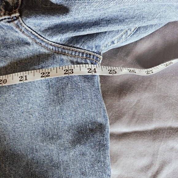 Levi's Classic Denim Jacket XL Blue PC9-72334-0139  2016 Buttons Long Sleeves - Picture 4 of 10